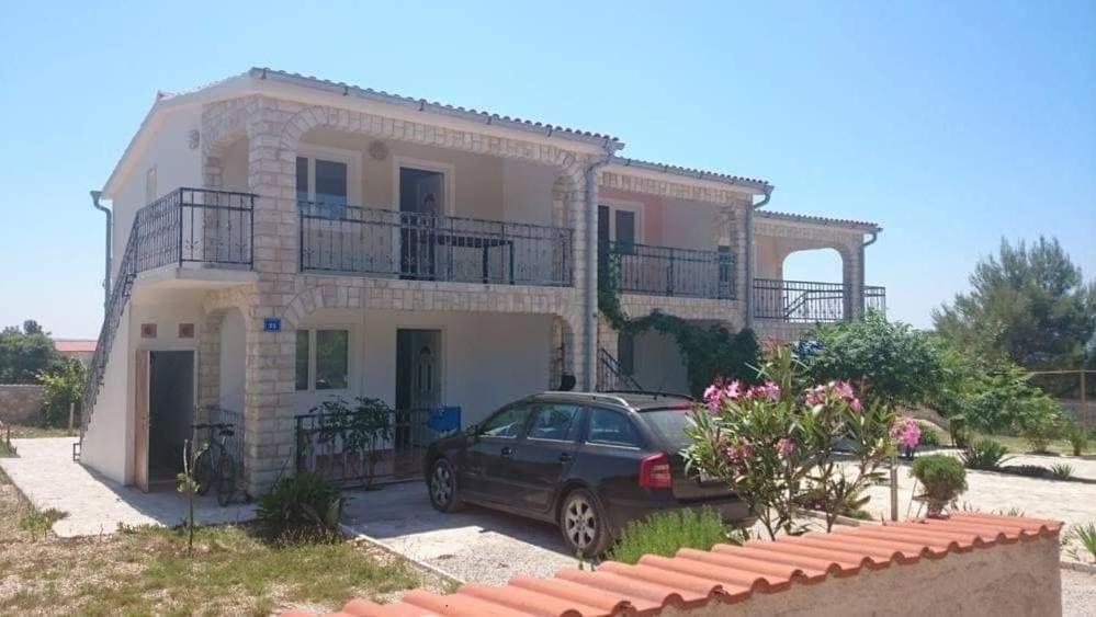 Apartmani Samanta วีร์ ภายนอก รูปภาพ